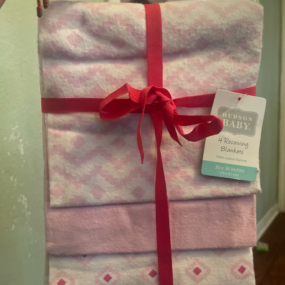 Hudson Baby Pink Patterned Receiving Blankets